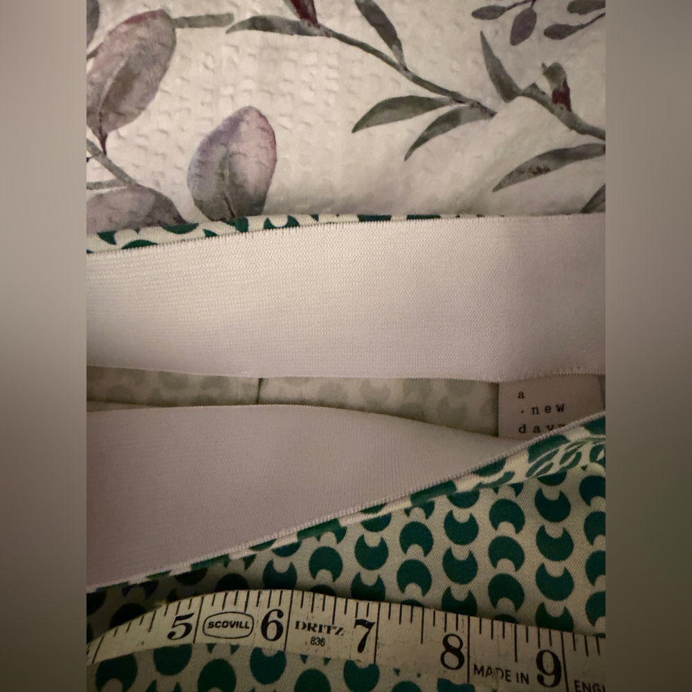 A New Day Side Zip Skinny Ankle Pants Kelly Green Geometric Pattern Size 12R - Picture 11 of 11